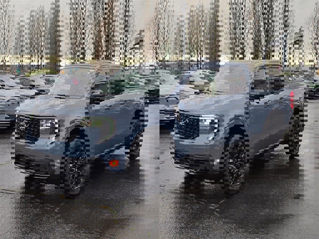 New 2026 Ford Maverick Lariat w/ Black Appearance Package