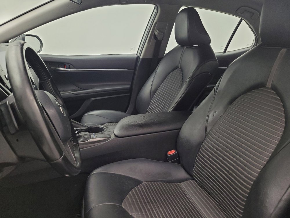Used 2022 Toyota Camry SE FWD image 17