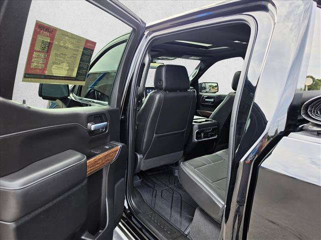 Used 2021 Chevrolet Silverado 1500 High Country w/ Safety Package II AWD/4WD image 16