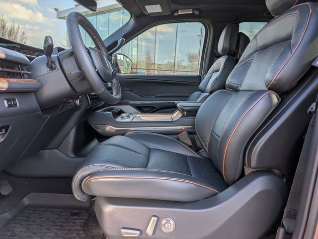 New 2025 Lincoln Navigator L Black Label image 18