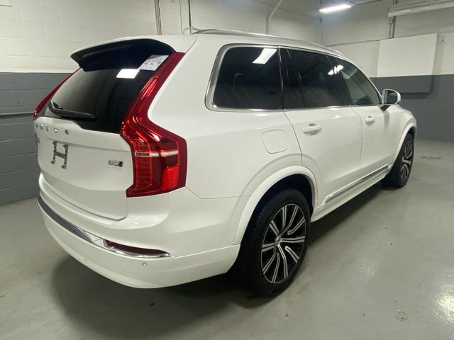 Used 2025 Volvo XC90 B5 Core AWD/4WD image 3