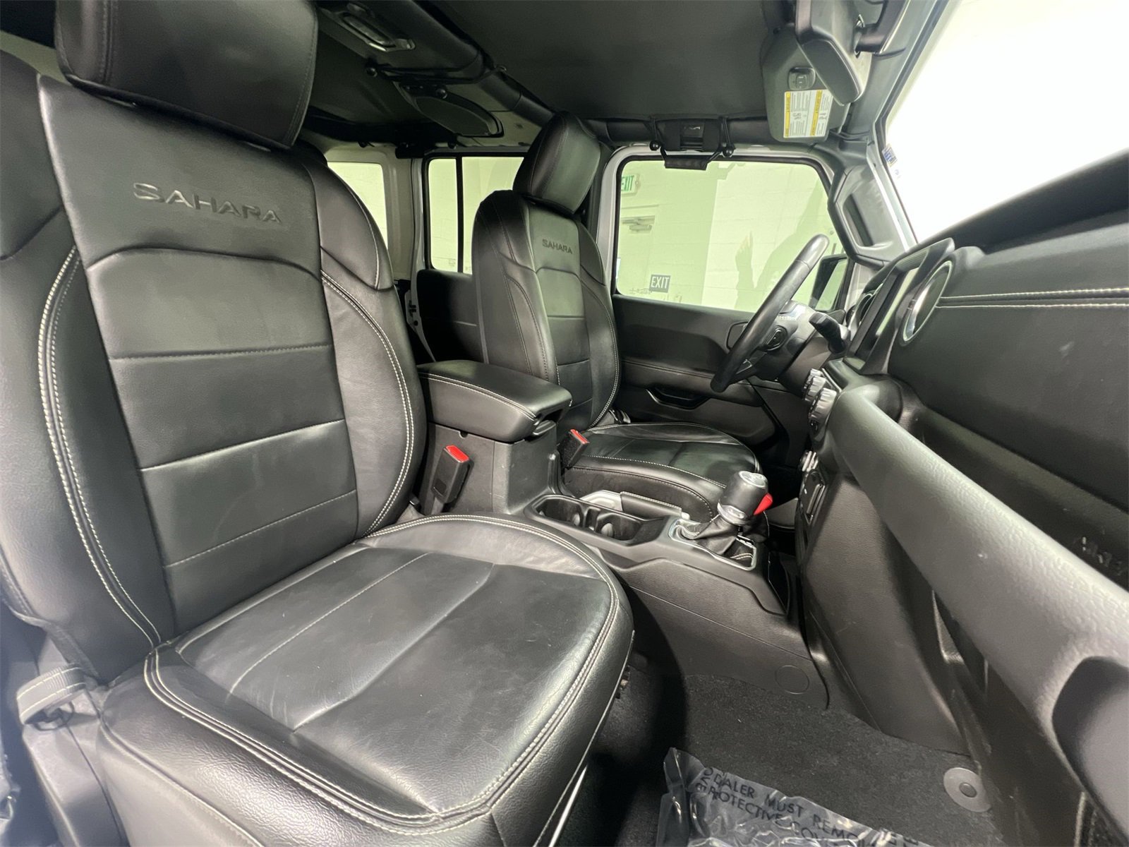 Used 2023 Jeep Wrangler Unlimited Sahara w/ Cold Weather Group image 24