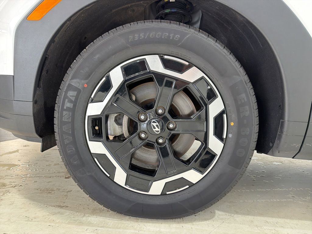 Certified 2025 Hyundai Santa Fe SEL image 8