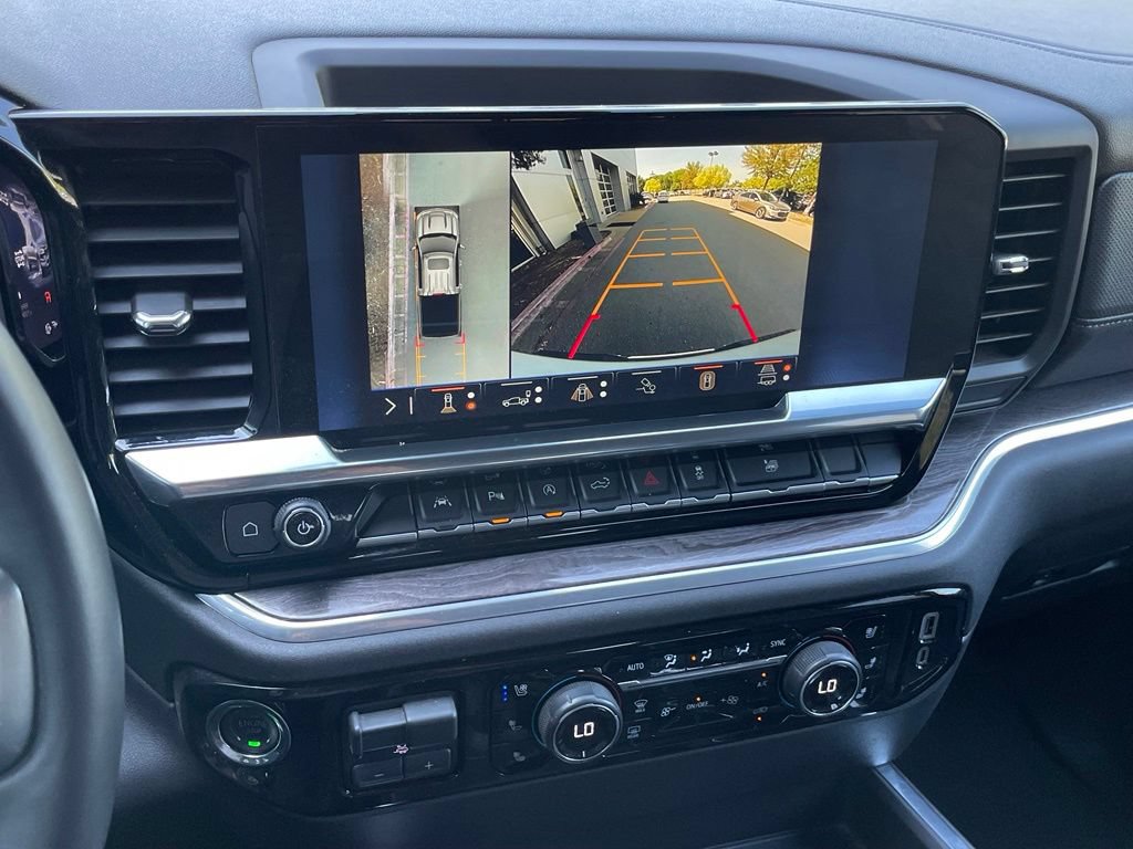 New 2026 Chevrolet Silverado 1500 LTZ w/ LTZ Premium Package AWD/4WD image 18