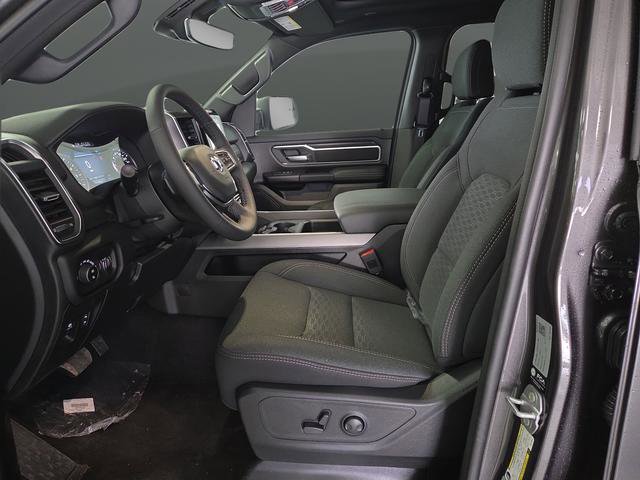 New 2026 RAM 1500 4x4 Crew Cab image 4