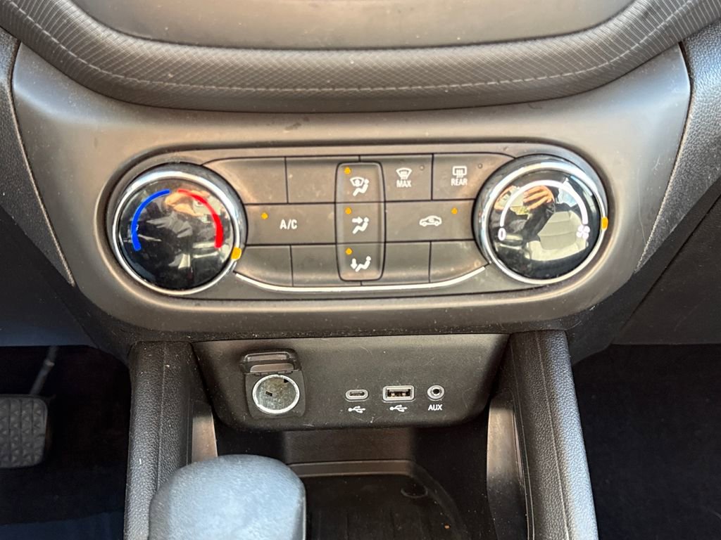 Used 2021 Chevrolet TrailBlazer LS image 22