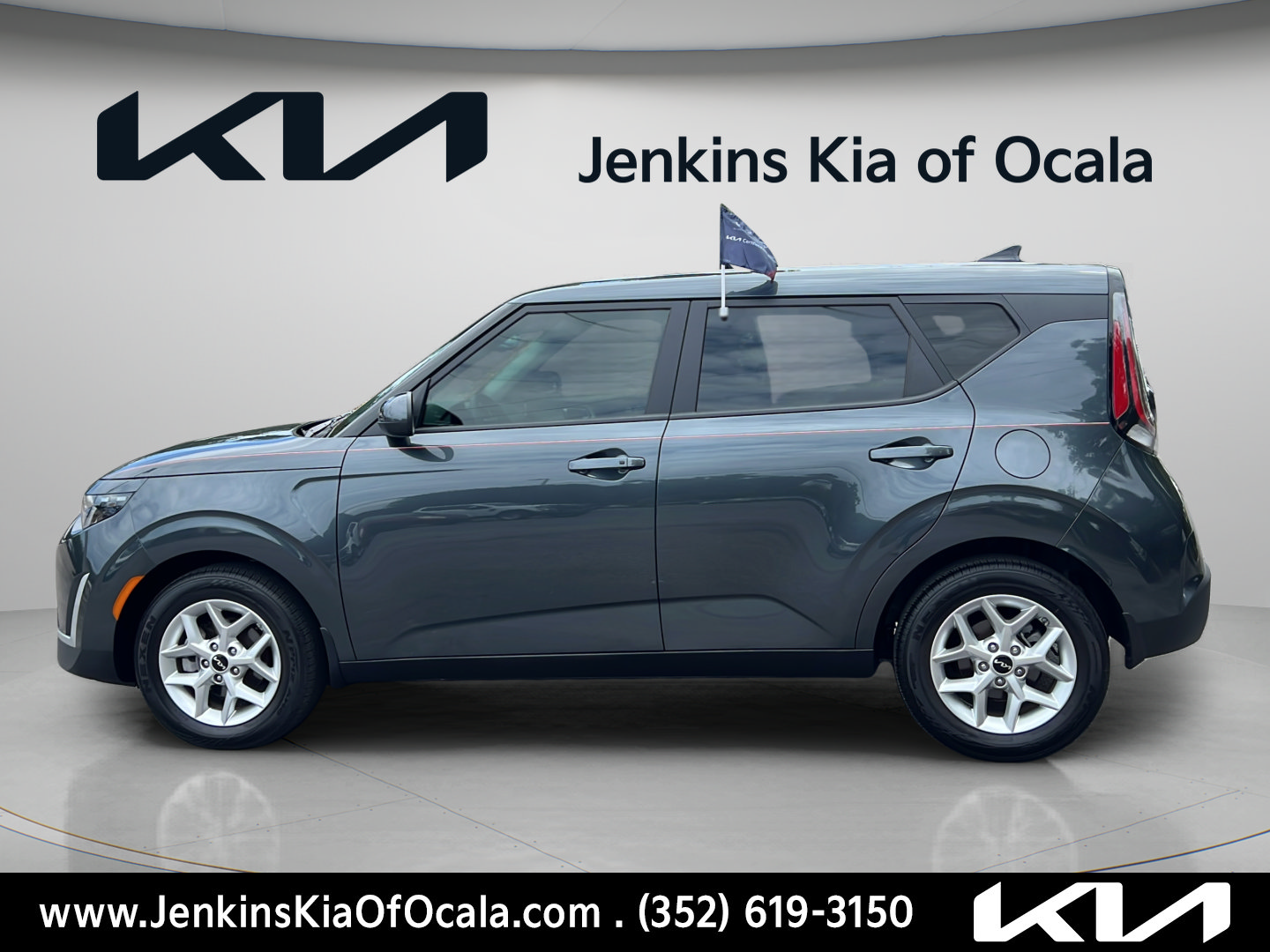 Certified 2025 Kia Soul S FWD image 6