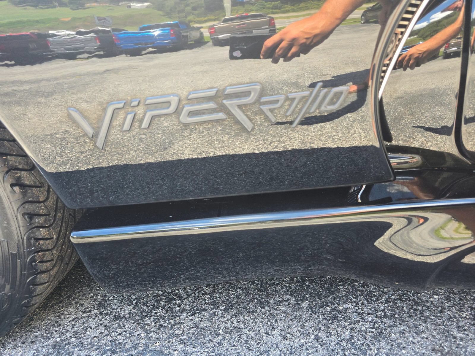 Used 1995 Dodge Viper RT/10 RWD image 4