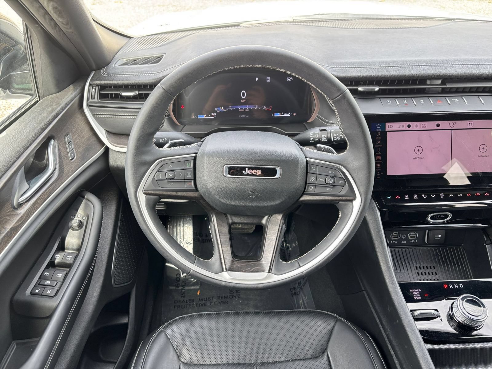 Used 2026 Jeep Grand Cherokee Limited AWD/4WD image 37