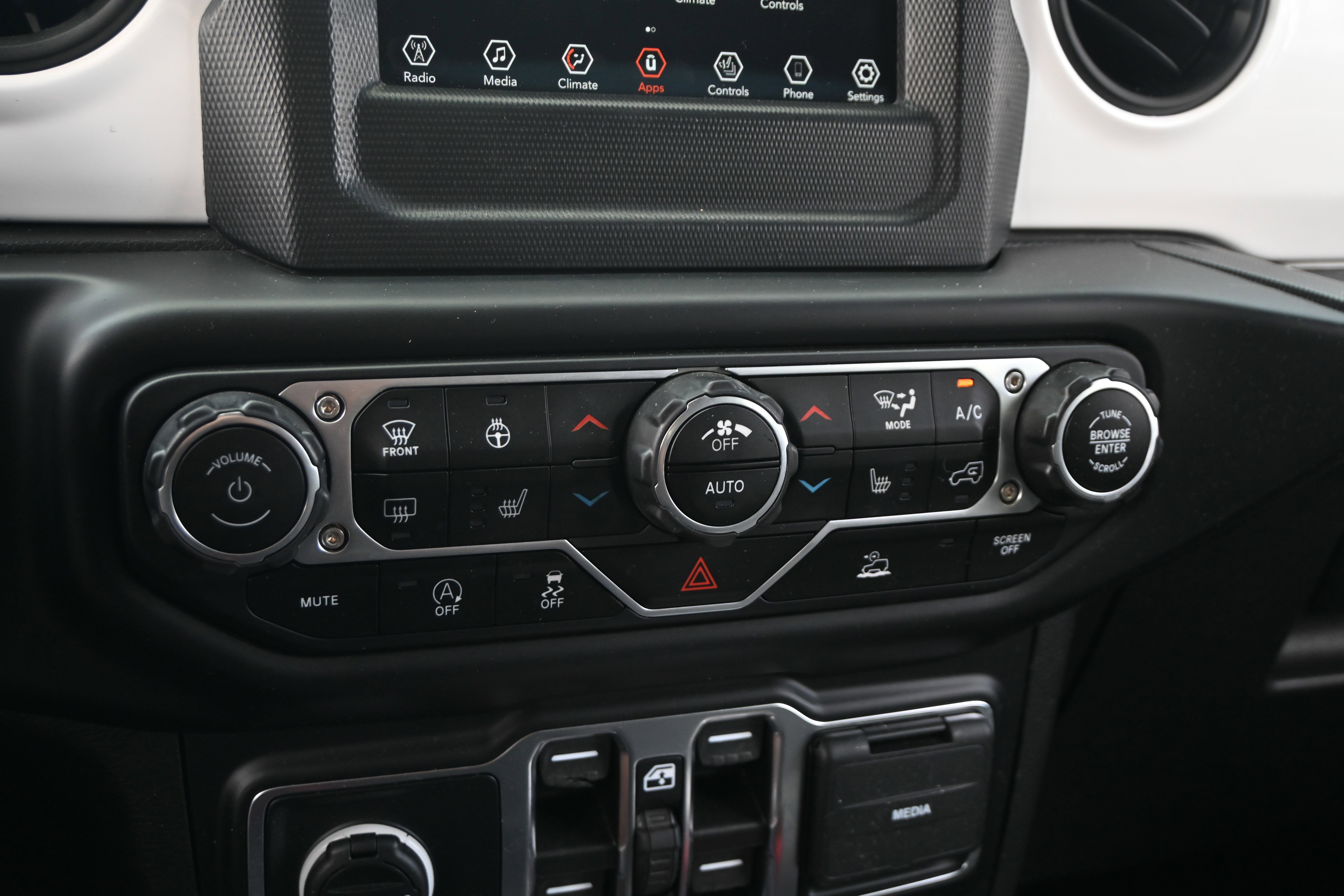 Used 2021 Jeep Wrangler Unlimited Sport AWD/4WD image 28