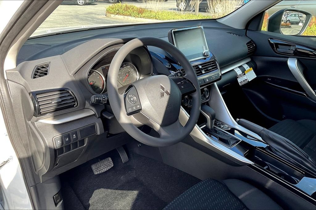 New 2026 Mitsubishi Eclipse Cross LE image 6