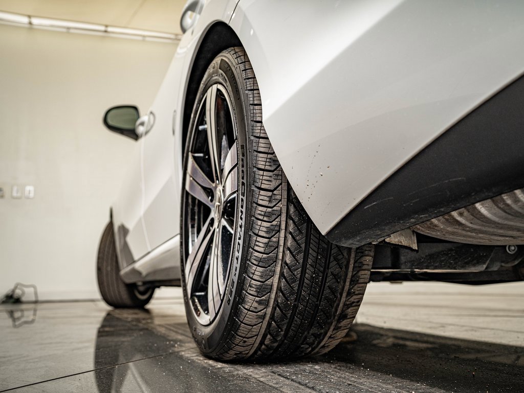 Certified 2025 Mercedes-Benz C 300 4MATIC Sedan image 46