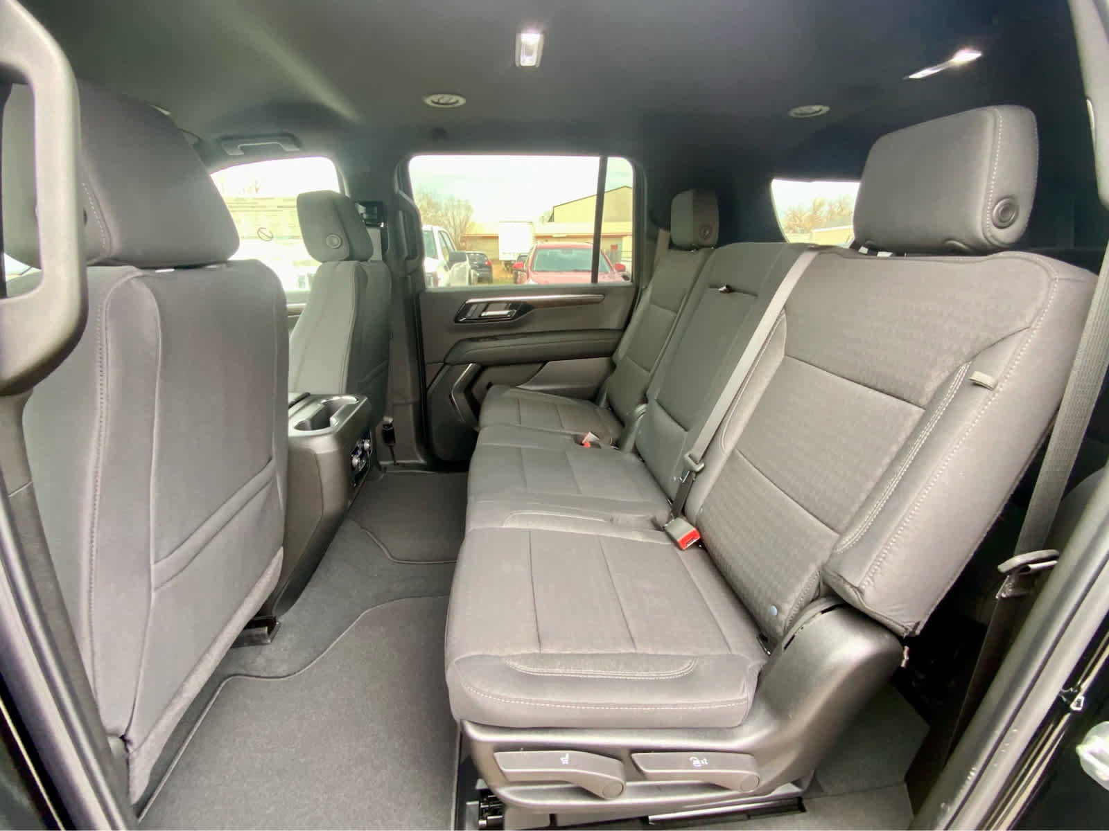 New 2026 Chevrolet Suburban LS image 25