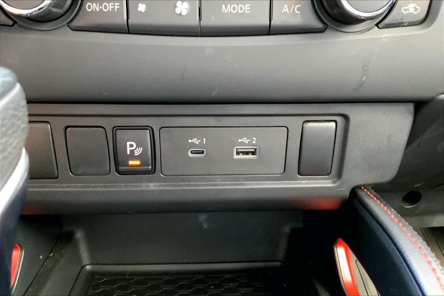 Used 2023 Nissan Frontier PRO-4X w/ Technology Package AWD/4WD image 36