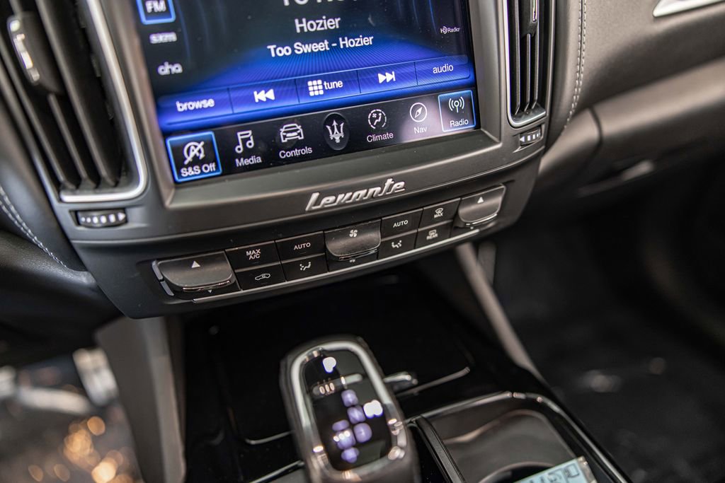 Used 2019 Maserati Levante S GranSport image 30