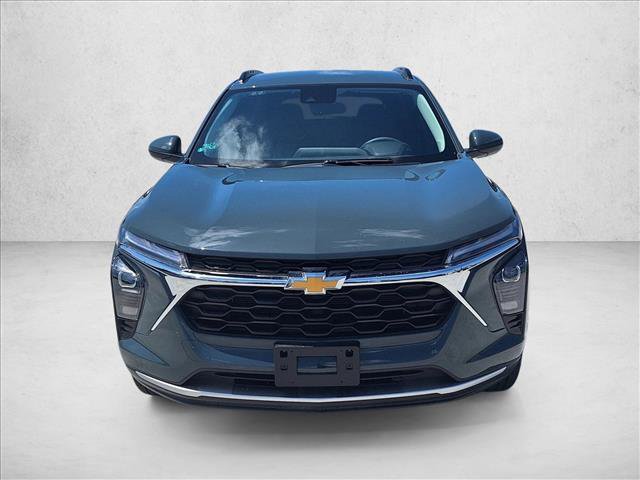 Used 2025 Chevrolet Trax LT FWD video 2