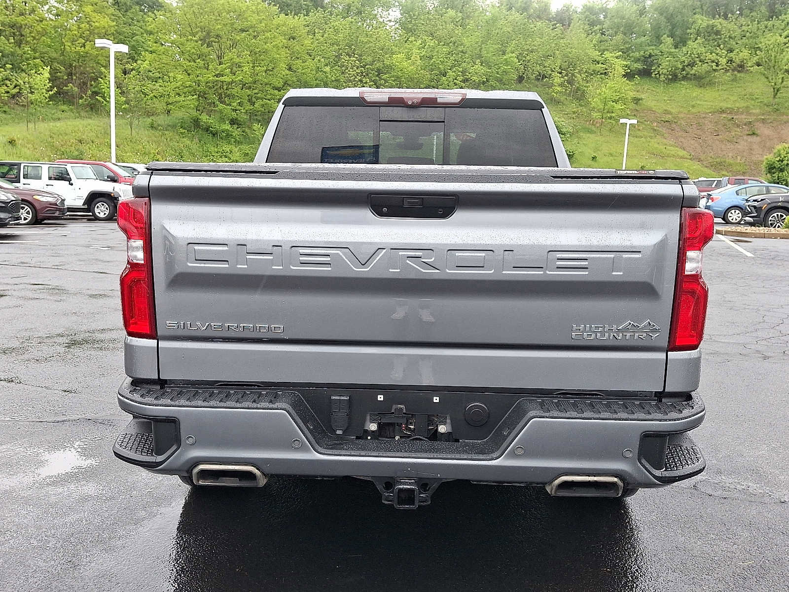 Used 2020 Chevrolet Silverado 1500 High Country w/ Technology Package AWD/4WD image 5