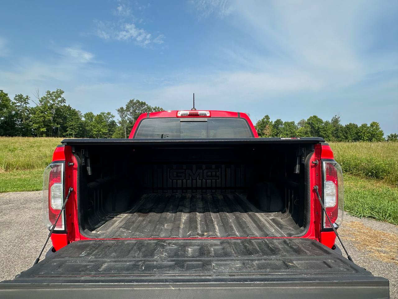 Used 2020 GMC Canyon SLT w/ Driver Alert Package AWD/4WD image 8