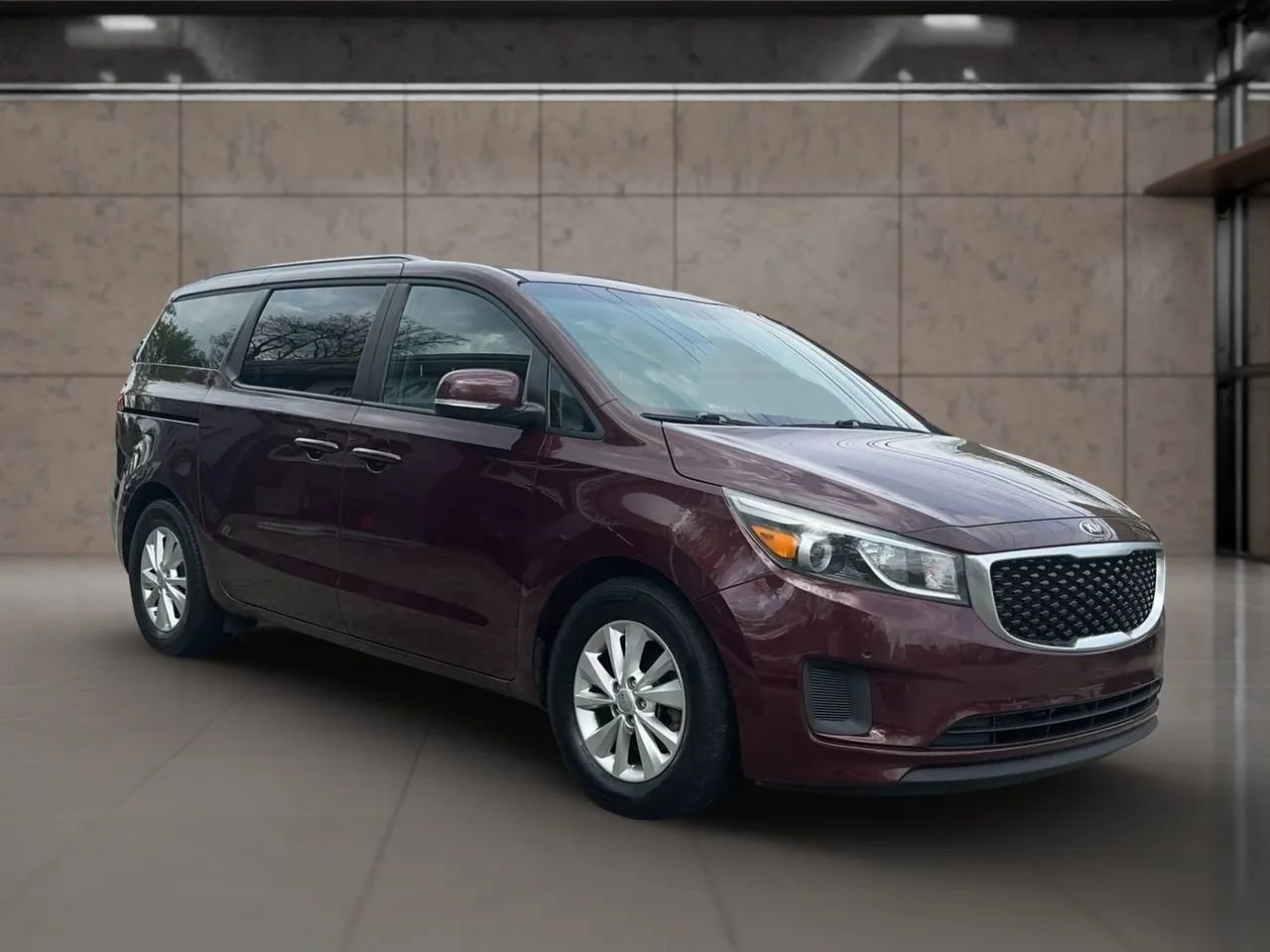 Used 2017 Kia Sedona LX w/ LX Essentials Premium Package FWD image 8