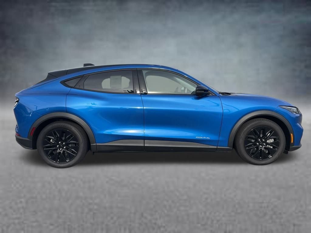 Used 2025 Ford Mustang Mach-E Select w/ Comfort Package Lite image 4