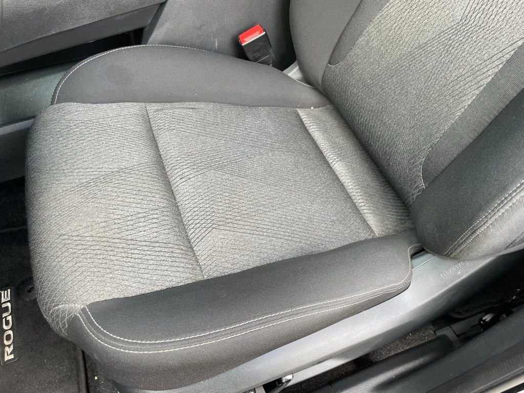 Used 2024 Nissan Rogue SV AWD/4WD image 25