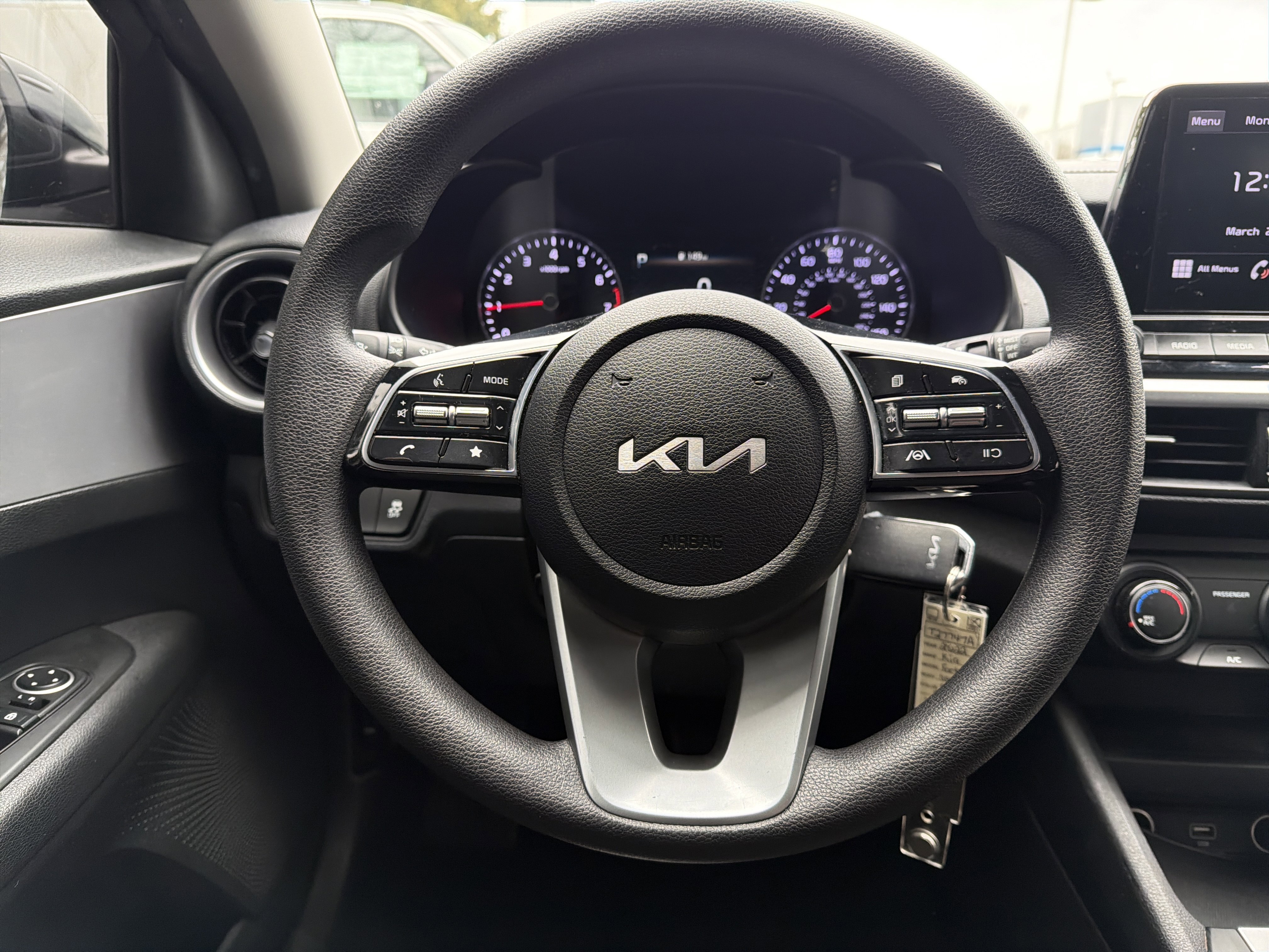 Used 2022 Kia Forte LXS w/ LXS Technology Package image 18