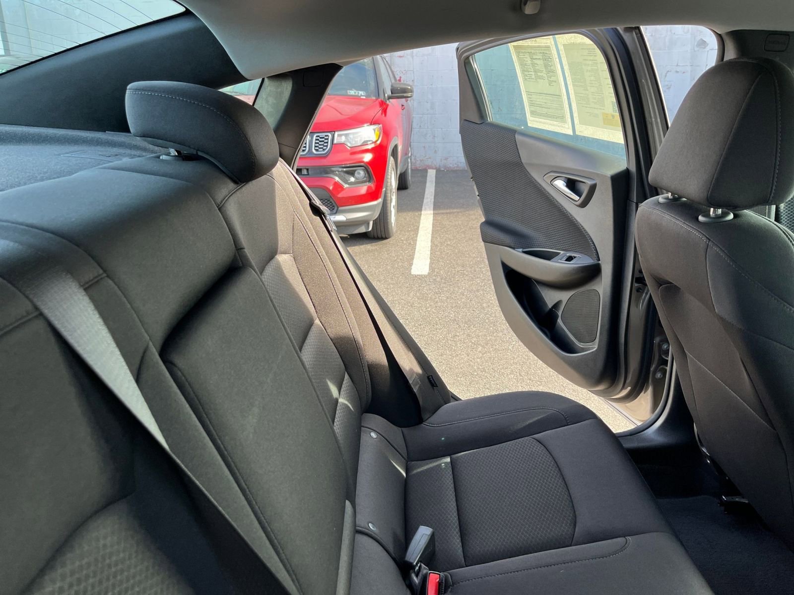 Used 2024 Chevrolet Malibu LT image 37