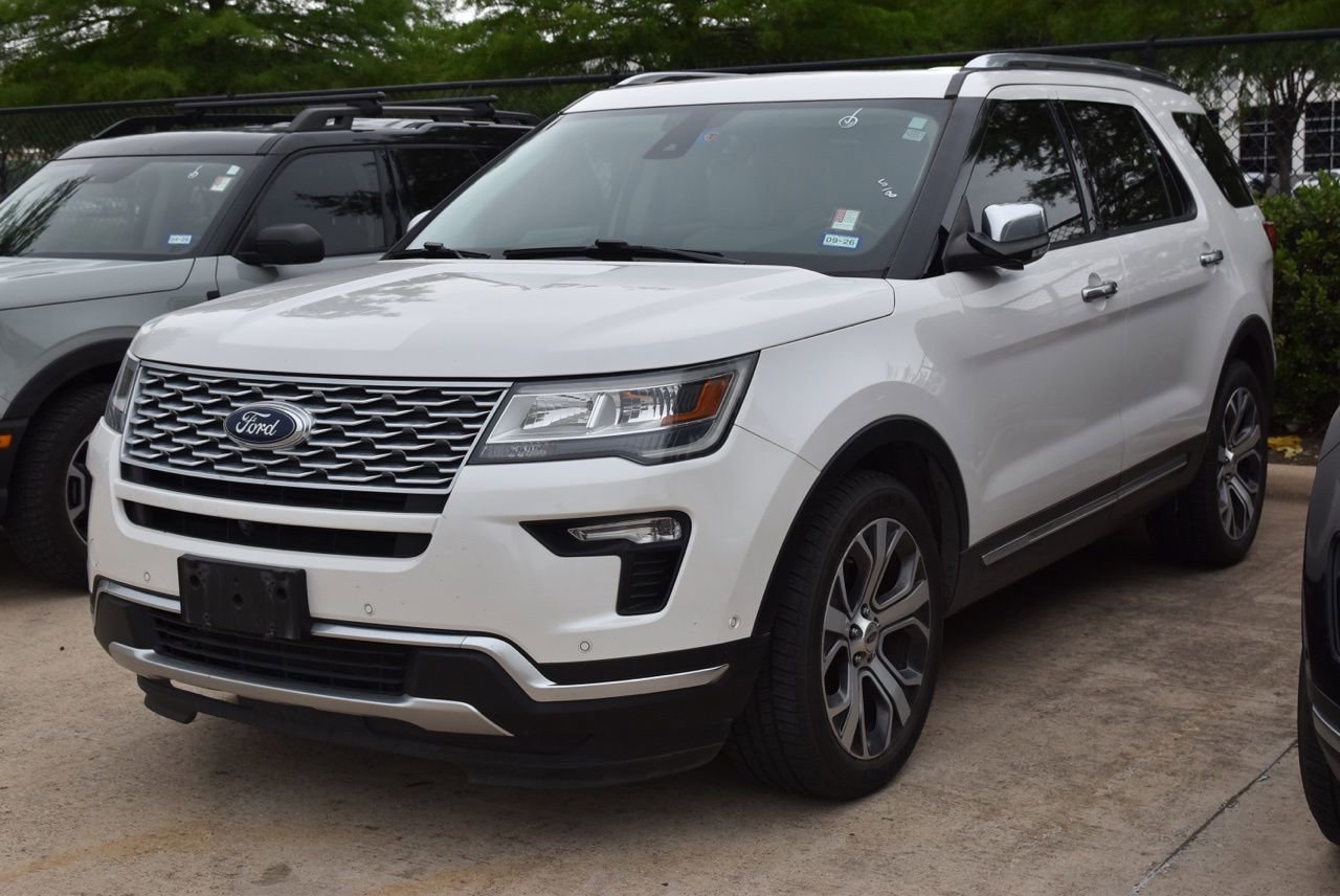 Used 2019 Ford Explorer Platinum AWD/4WD image 2