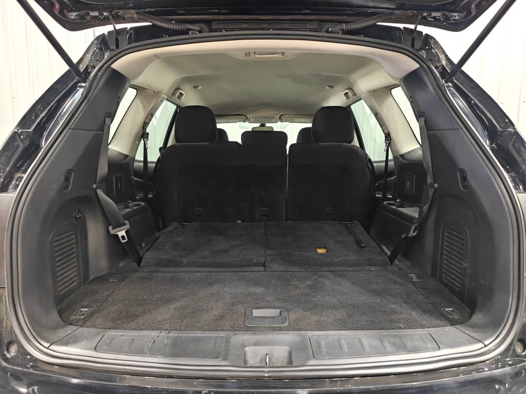 Used 2018 Nissan Pathfinder S AWD/4WD image 28
