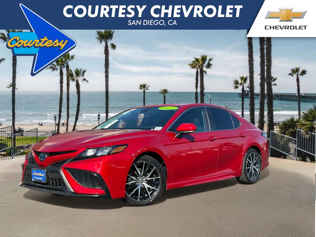 Used 2024 Toyota Camry SE w/ Audio Upgrade Package image 1