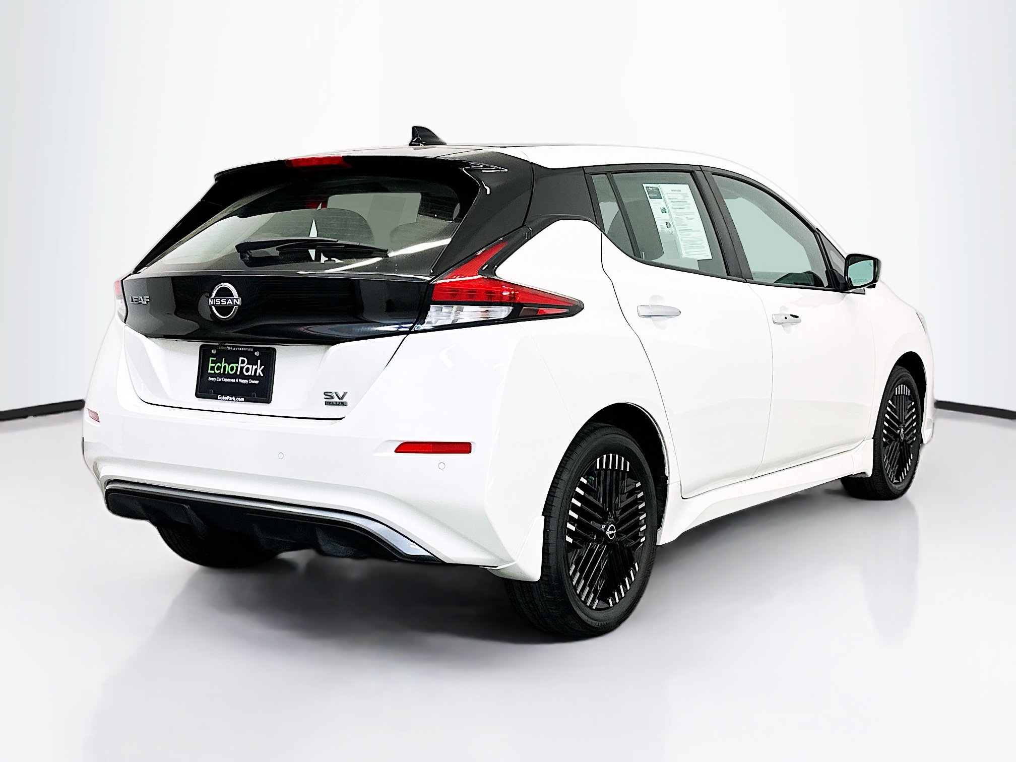 Used 2025 Nissan Leaf SV Plus FWD image 9