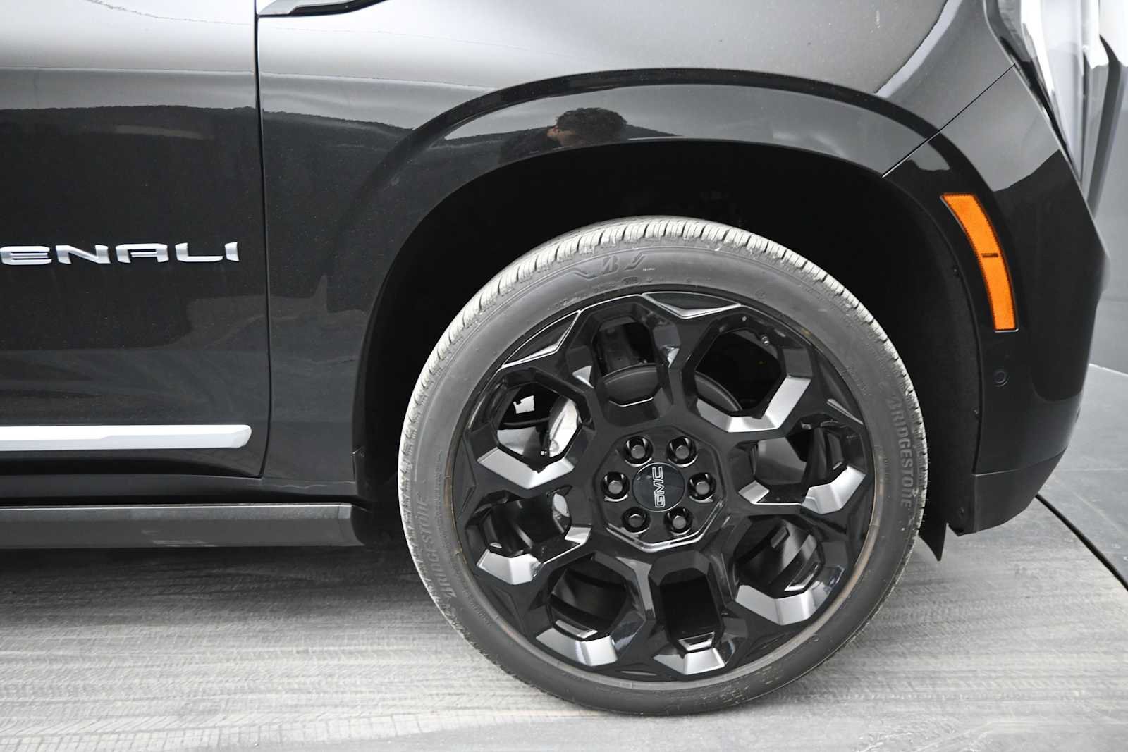 New 2027 GMC Yukon Denali w/ Denali Reserve Package AWD/4WD image 10