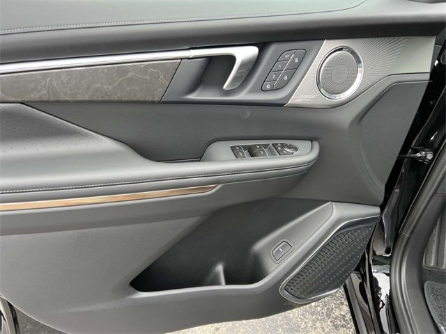 New 2026 Buick Enclave Avenir w/ Super Cruise Package image 17