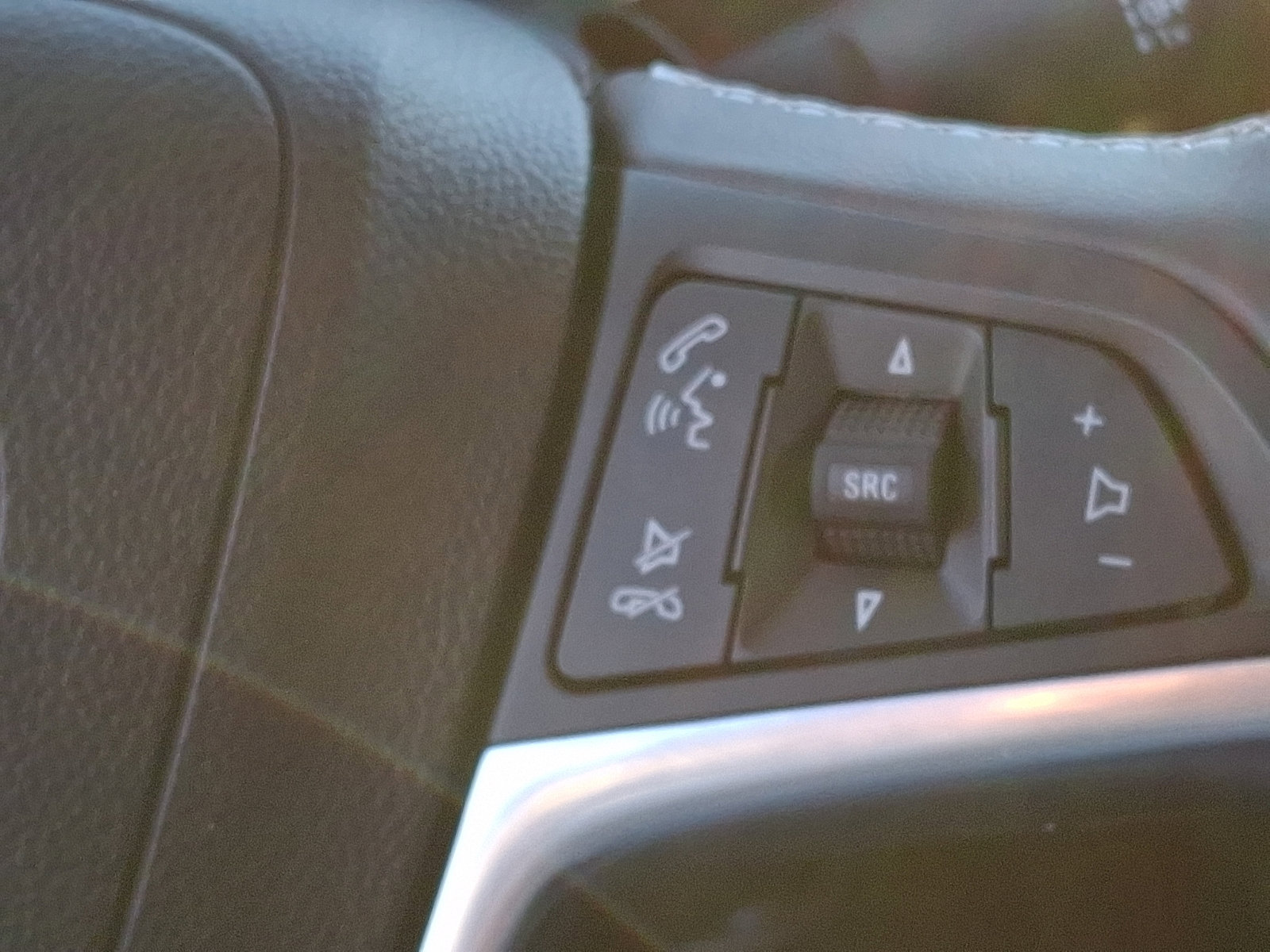 Certified 2022 Buick Encore Preferred w/ Safety Package image 22