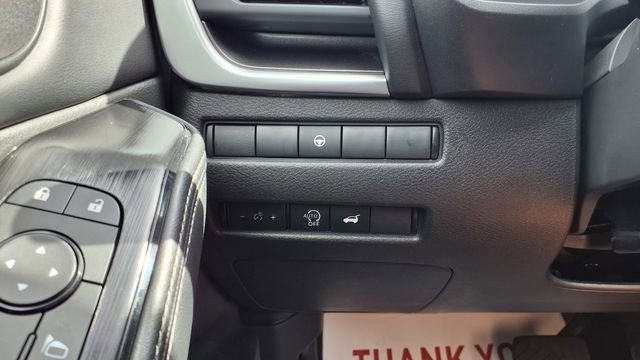 Used 2025 Nissan Rogue SV image 29