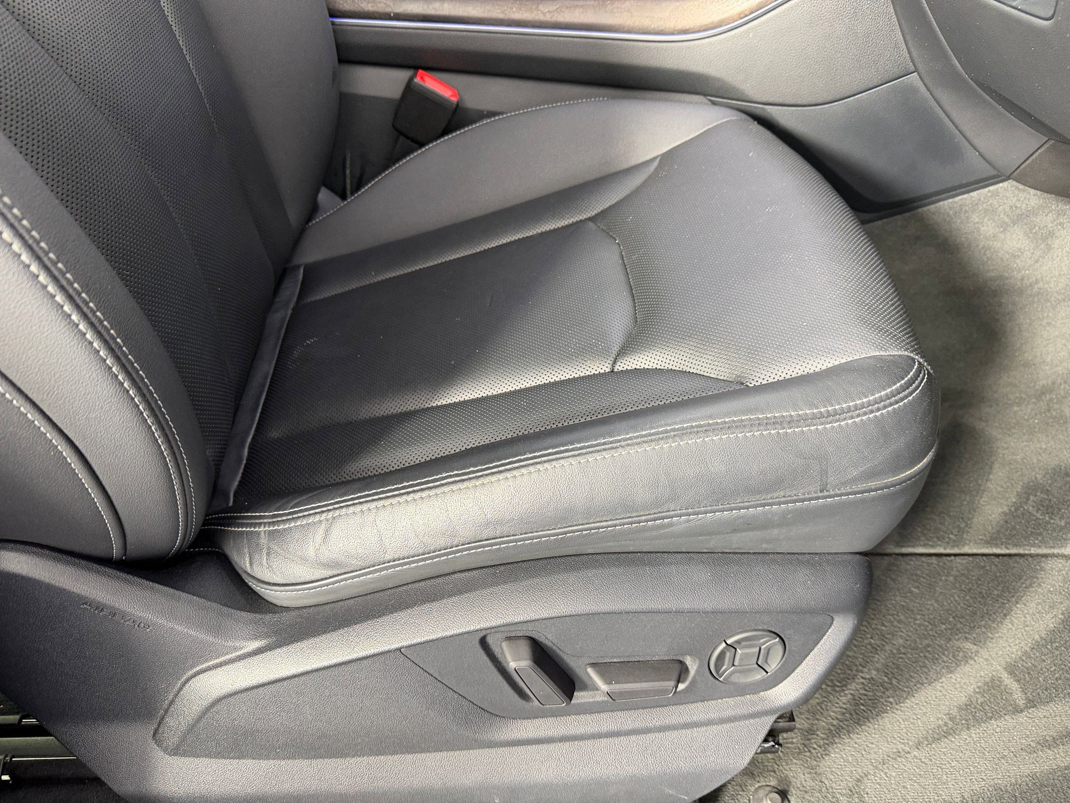 Used 2019 Audi Q8 Prestige w/ Adaptive Chassis Package image 33