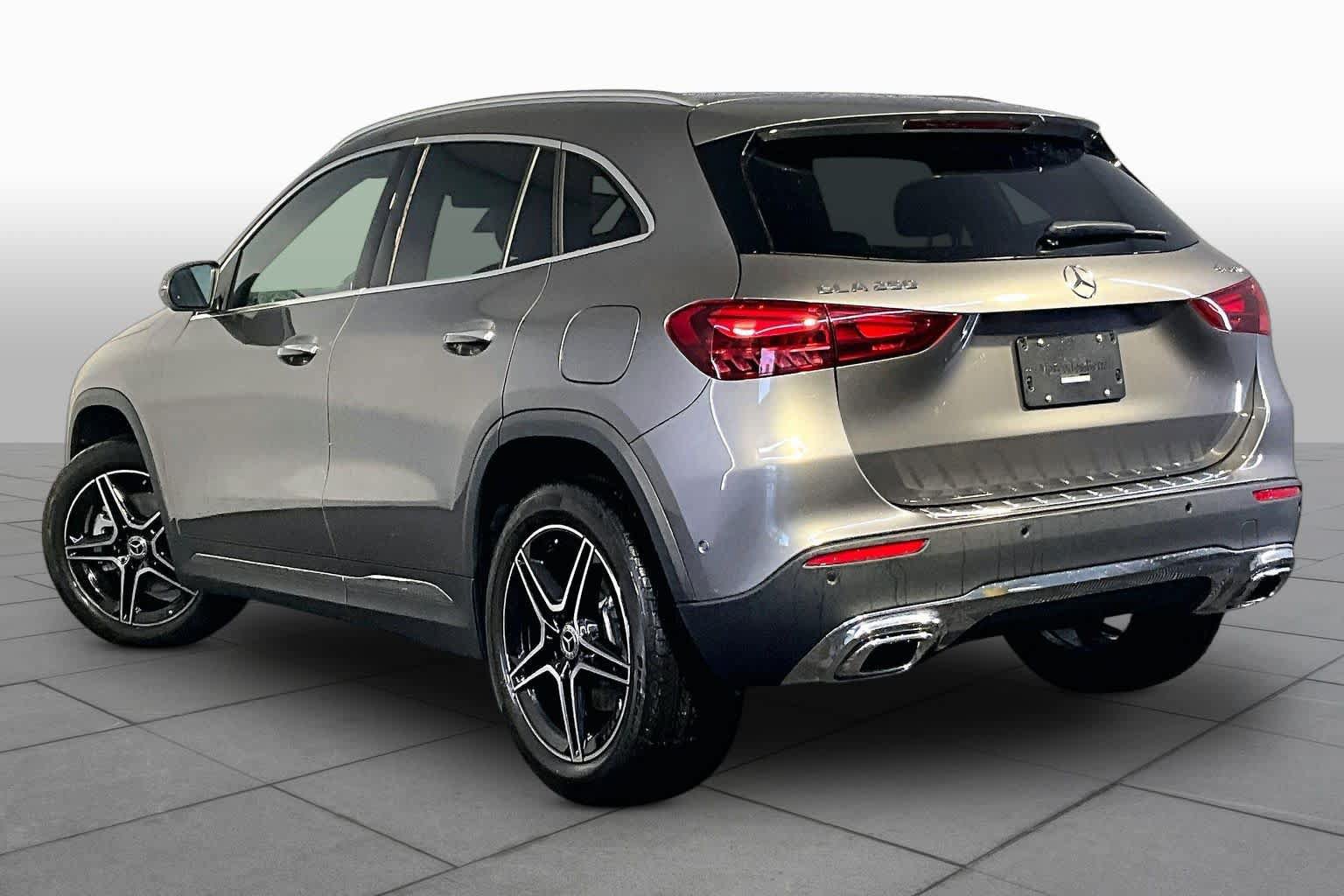 New 2026 Mercedes-Benz GLA 250 4MATIC image 3