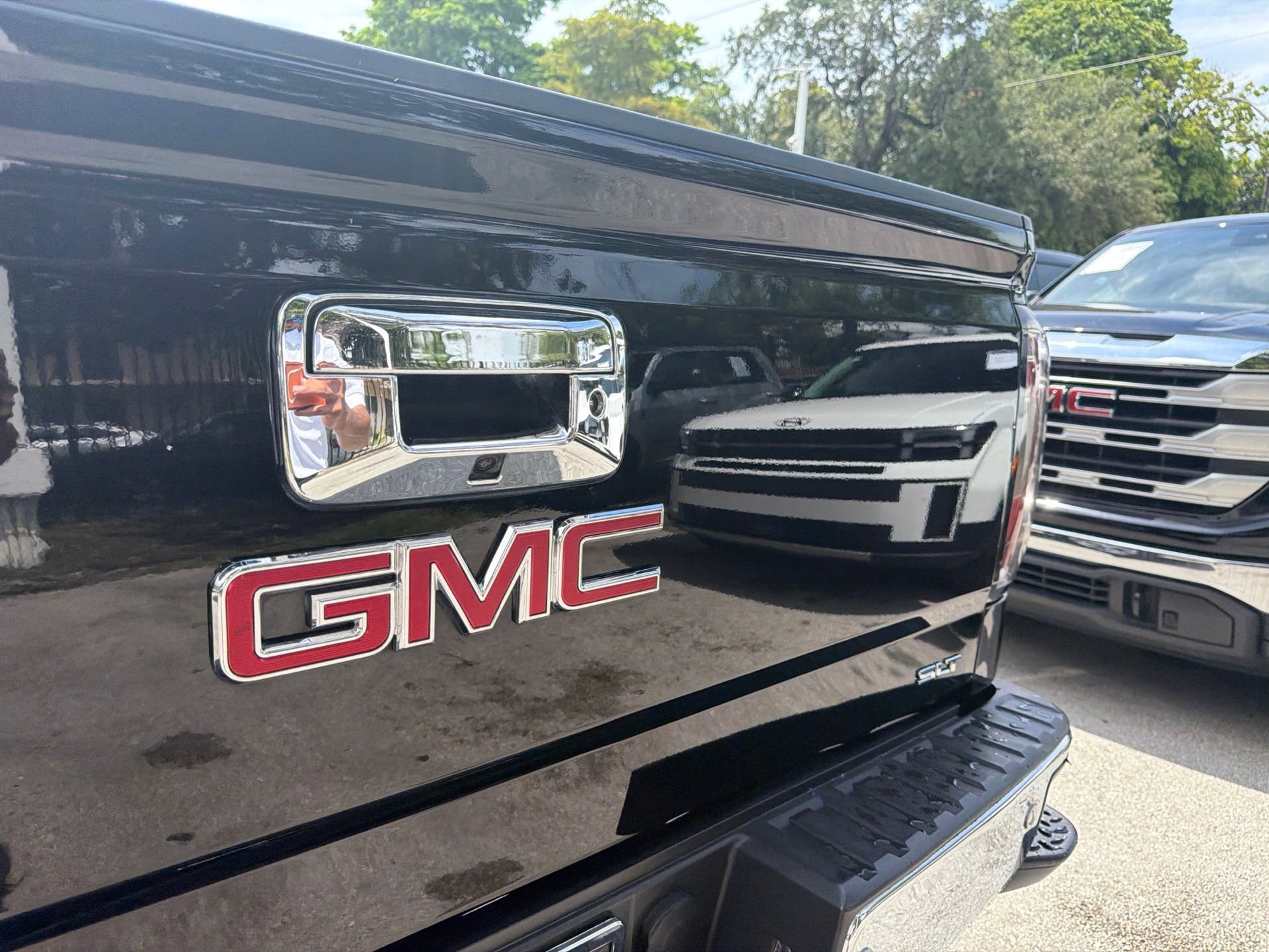 Used 2018 GMC Sierra 1500 SLT w/ Enhanced Driver Alert Package RWD image 15