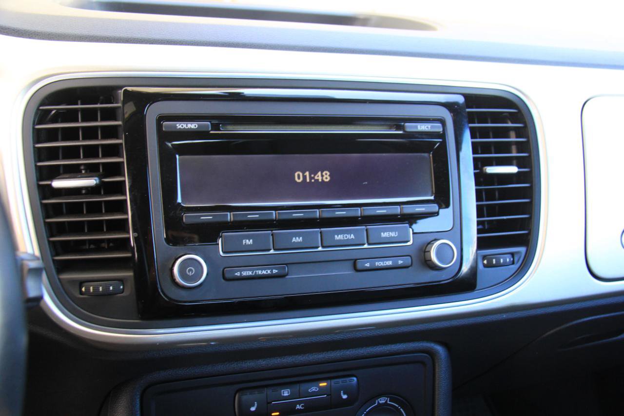 Used 2012 Volkswagen Beetle 2.5 image 14