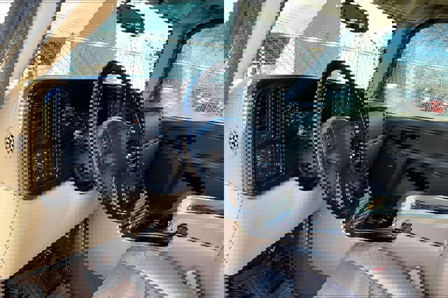 Used 2005 Chevrolet Avalanche Z66 w/ Sun And Sound Package image 16