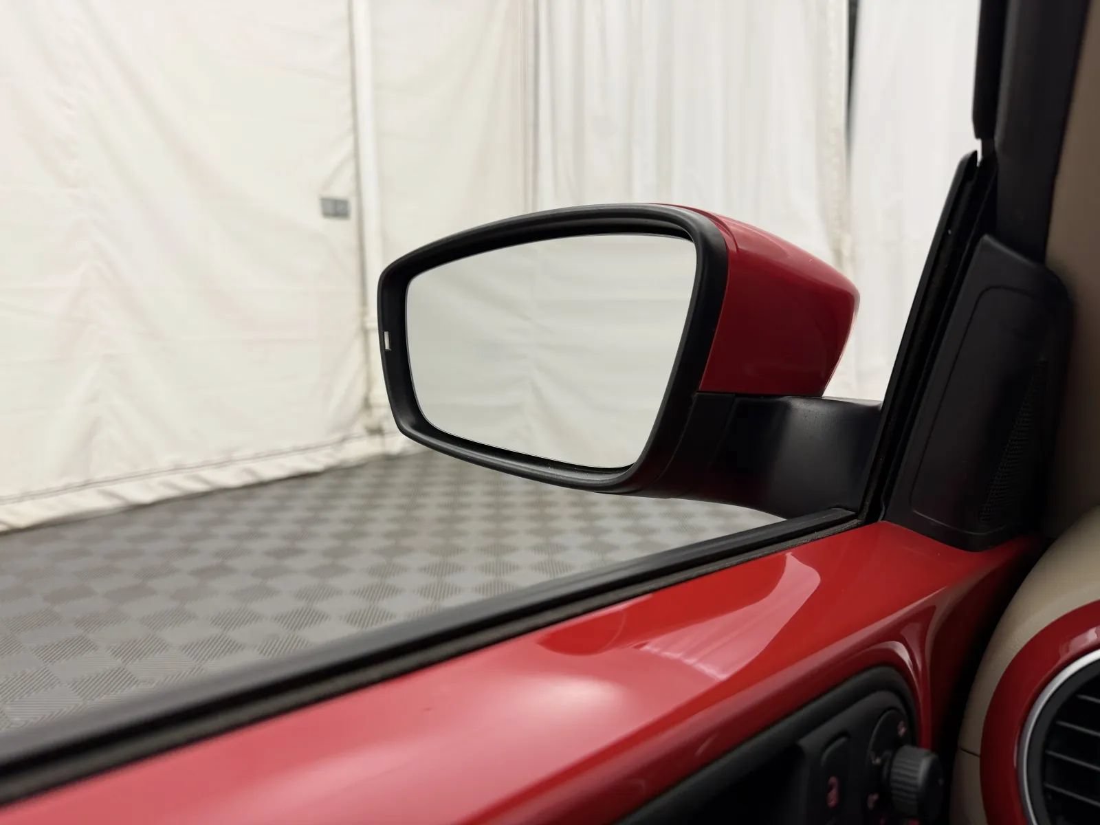 Used 2014 Volkswagen Beetle 2.5 FWD image 6