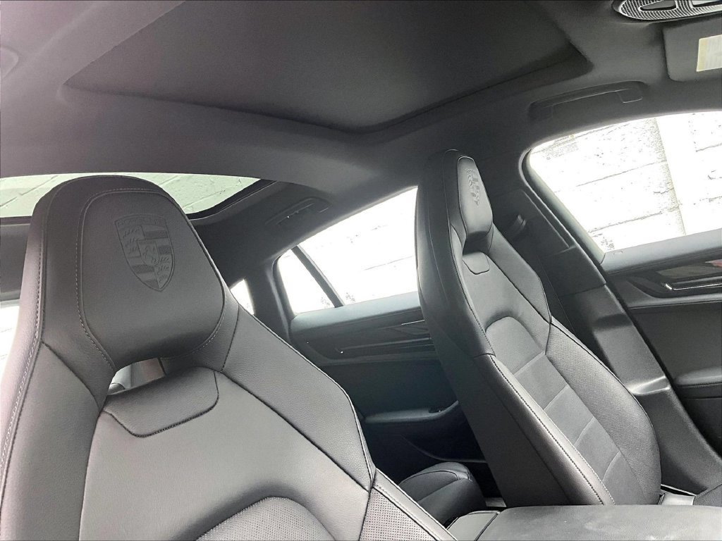 Certified 2025 Porsche Panamera 4 AWD/4WD image 26