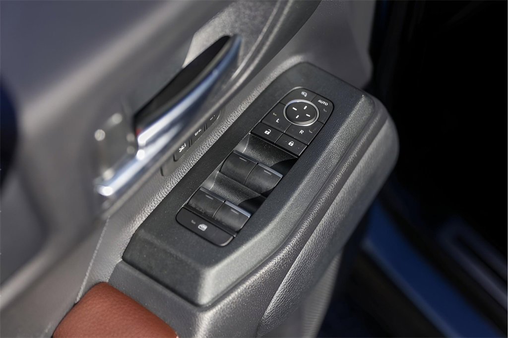 Used 2025 Toyota Land Cruiser Base image 28