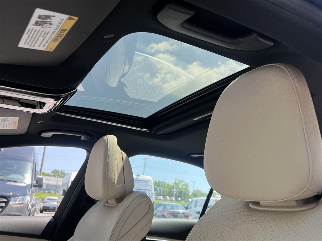 Used 2025 Mercedes-Benz C 300 4MATIC Sedan image 22