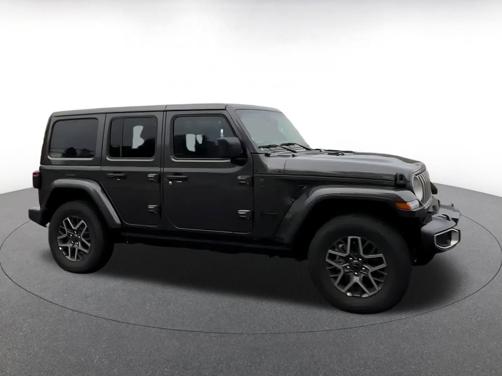 Used 2025 Jeep Wrangler Sahara image 16