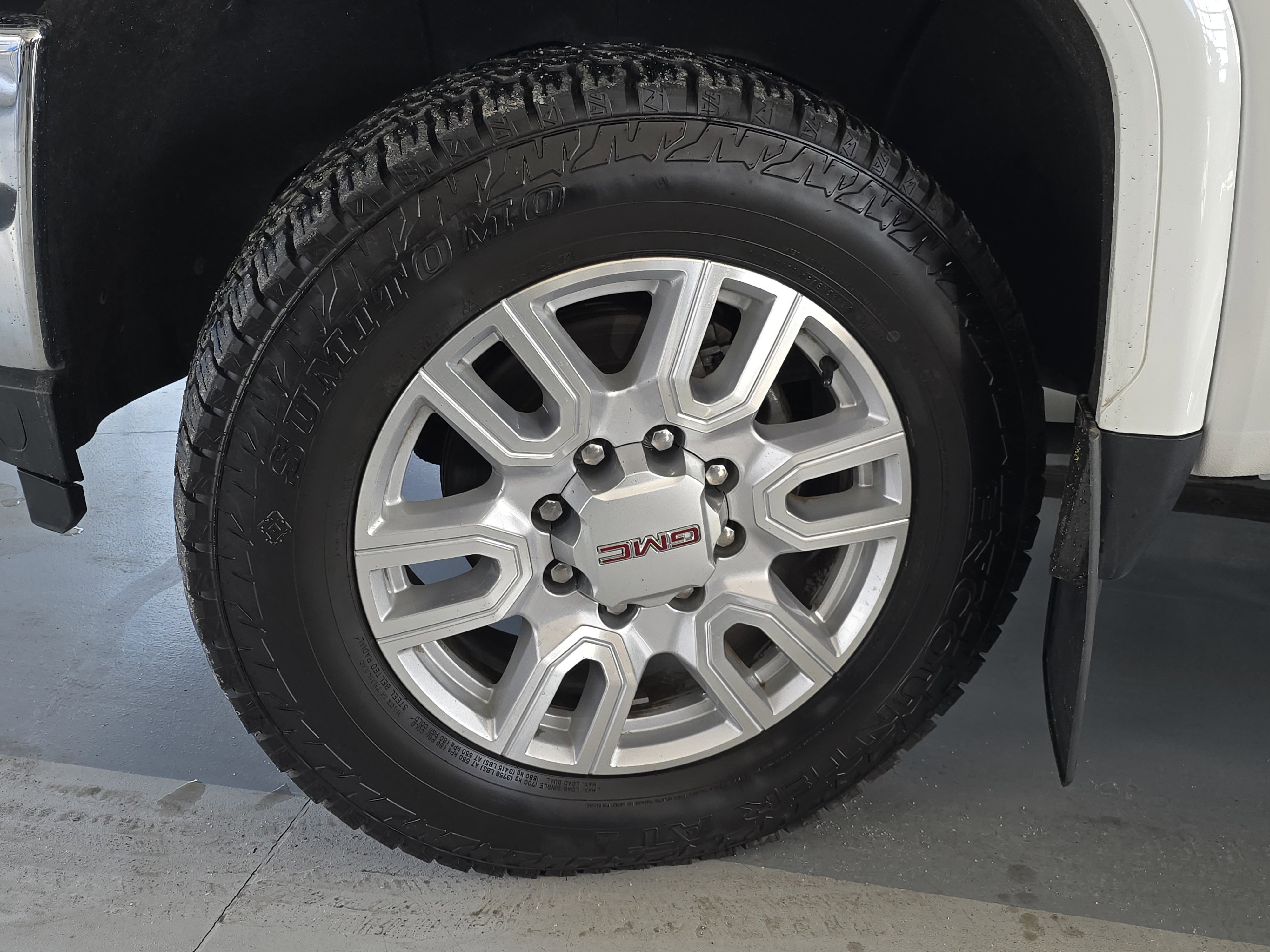 Used 2022 GMC Sierra 2500 SLT w/ SLT Premium Package image 8