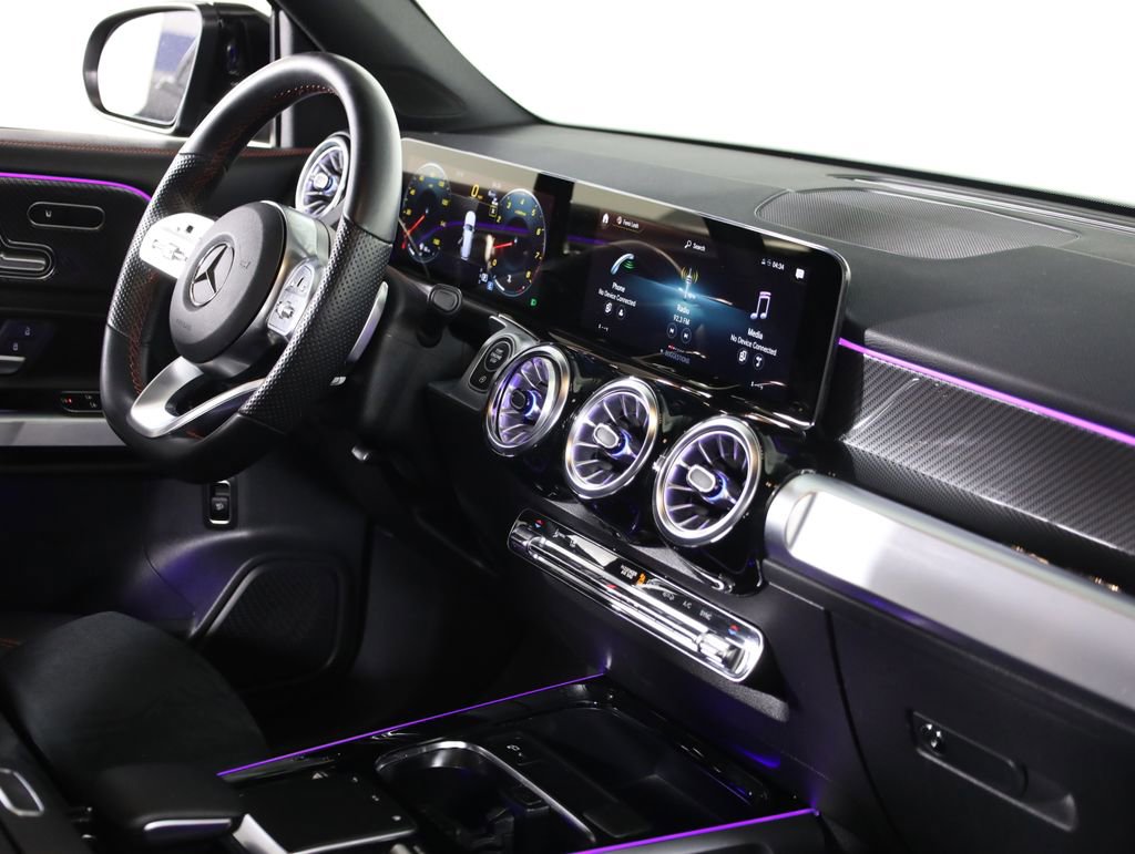Used 2023 Mercedes-Benz GLB 250 4MATIC image 38