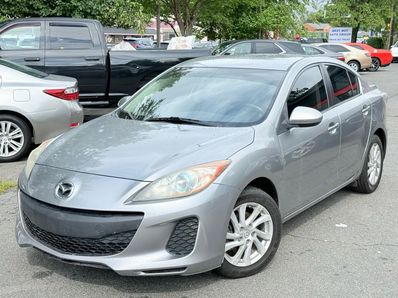 Used 2012 MAZDA MAZDA3 i Touring FWD image 2