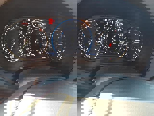 Used 2024 Buick Enclave Premium image 11