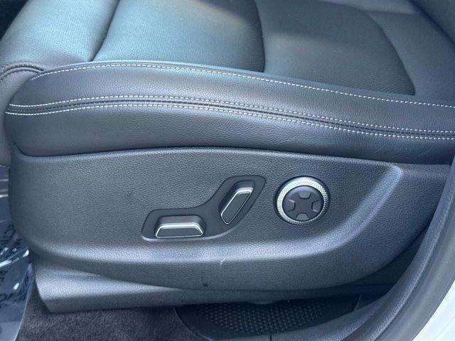 Used 2026 Genesis GV70 2.5T Select AWD/4WD image 19
